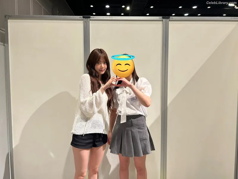Hong Eunchae 홍은채 LESSERAFIM photo 11 of 992