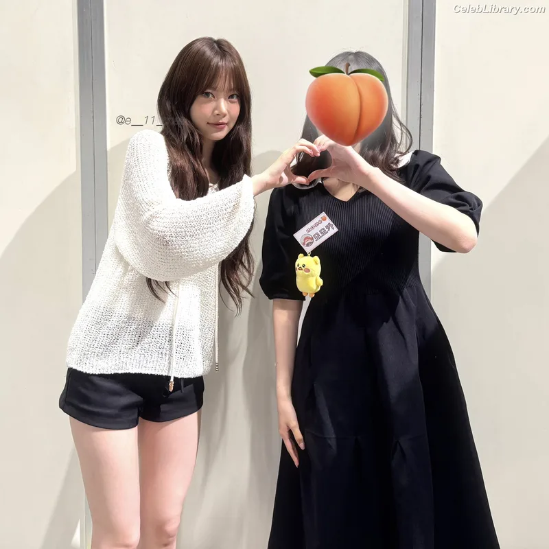 Hong Eunchae 홍은채 LESSERAFIM photo 12 of 992