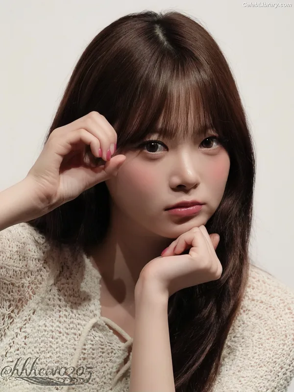 Hong Eunchae 홍은채 LESSERAFIM photo 19 of 992