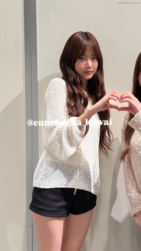 Hong Eunchae 홍은채 LESSERAFIM photo 22 of 992