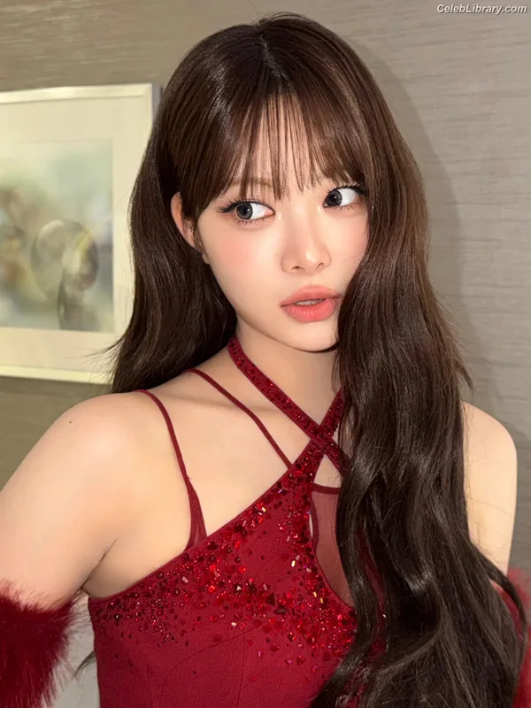 Hong Eunchae 홍은채 LESSERAFIM photo 11 of 992