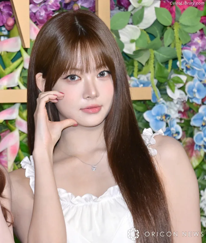 Hong Eunchae 홍은채 LESSERAFIM photo 23 of 992