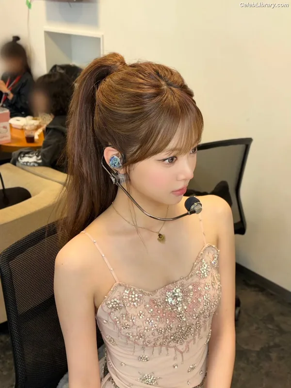 Hong Eunchae 홍은채 LESSERAFIM photo 10 of 992