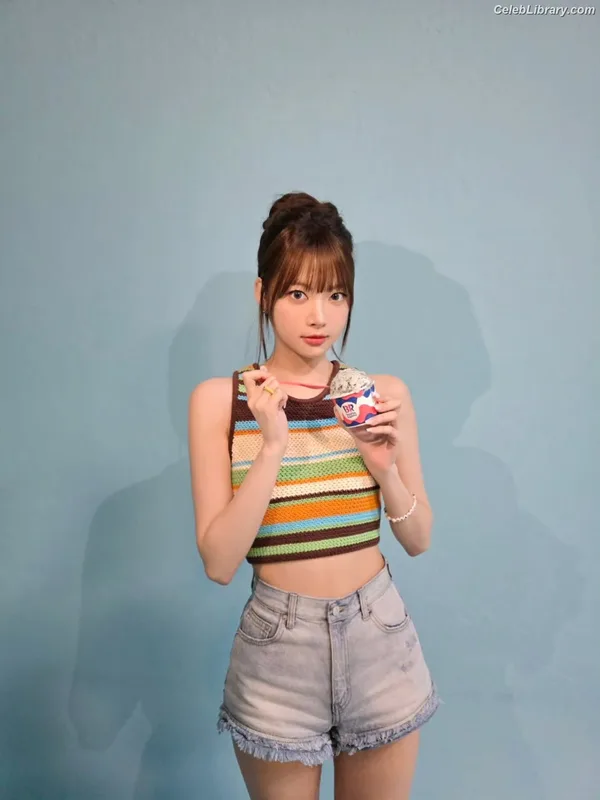 Hong Eunchae 홍은채 LESSERAFIM photo 7 of 992