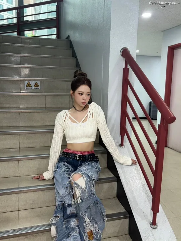 Hong Eunchae 홍은채 LESSERAFIM photo 15 of 992