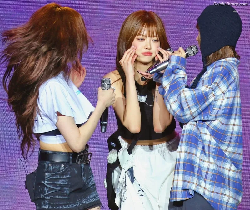 Hong Eunchae 홍은채 LESSERAFIM photo 19 of 992