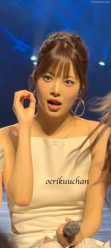 Hong Eunchae 홍은채 LESSERAFIM photo 20 of 992
