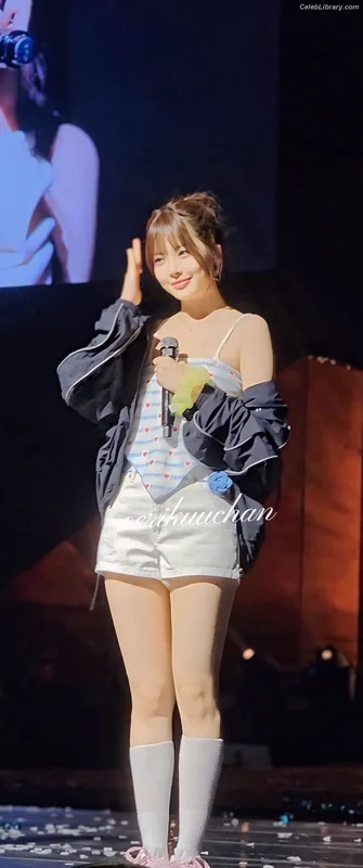 Hong Eunchae 홍은채 LESSERAFIM photo 22 of 992