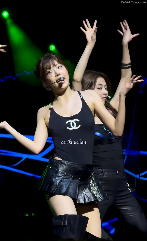 Hong Eunchae 홍은채  LESSERAFIM photo 6 of 992