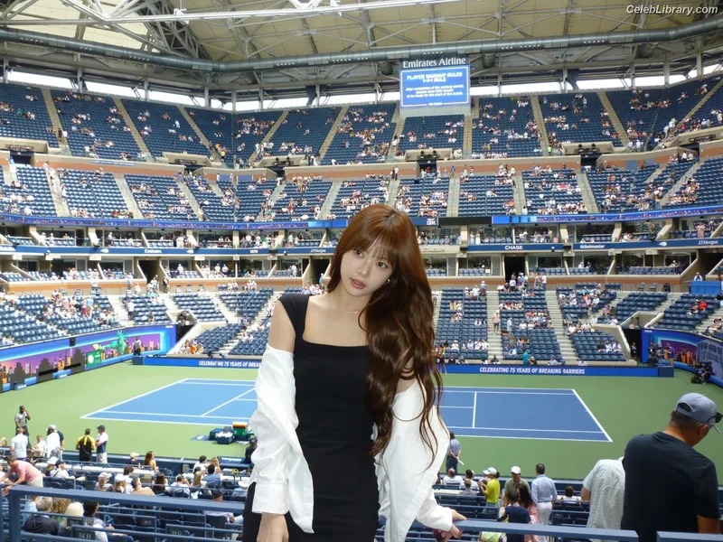 Hong Eunchae 홍은채  LESSERAFIM photo 12 of 992