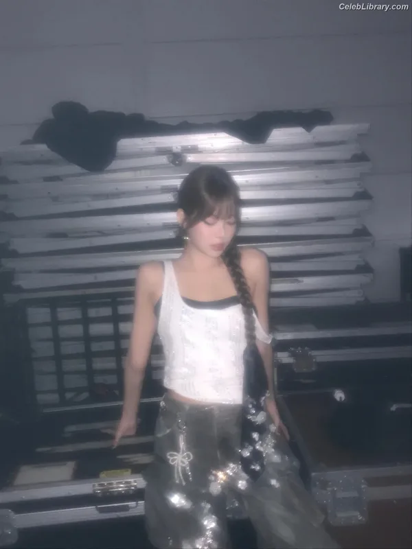 Hong Eunchae 홍은채 LESSERAFIM photo 4 of 992