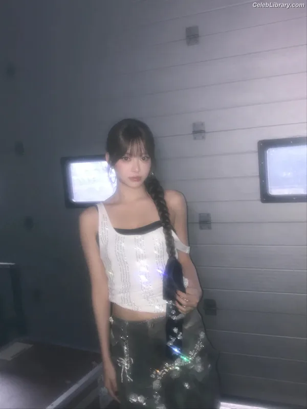 Hong Eunchae 홍은채 LESSERAFIM photo 5 of 992