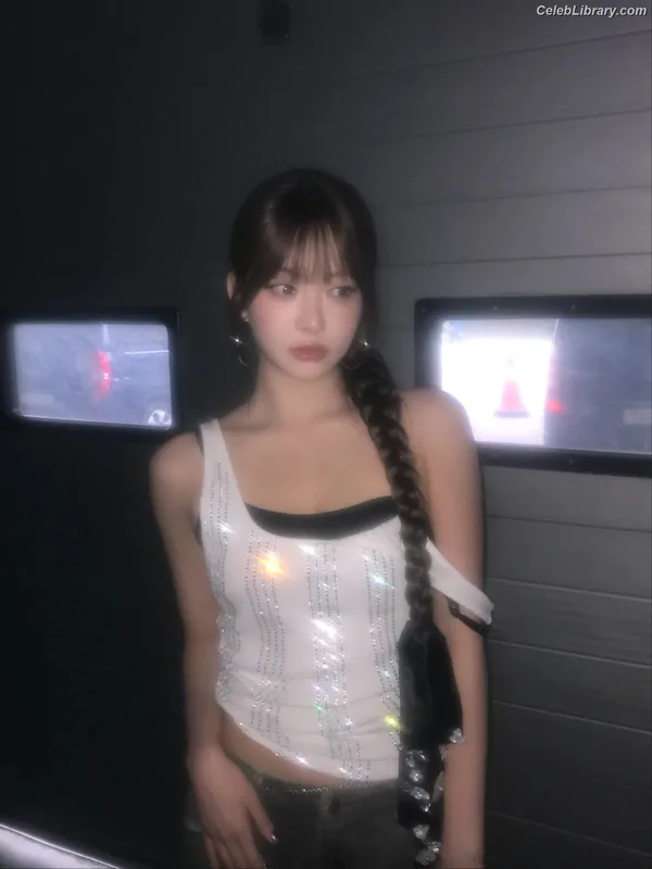 Hong Eunchae 홍은채 LESSERAFIM photo 6 of 992