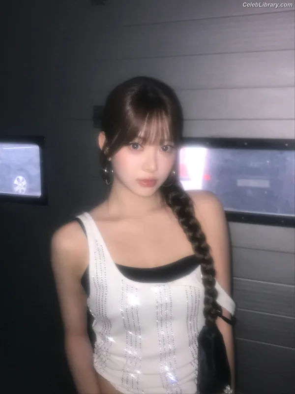 Hong Eunchae 홍은채 LESSERAFIM photo 7 of 992