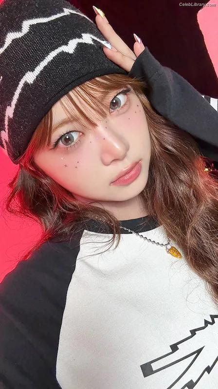 Hong Eunchae 홍은채 LESSERAFIM photo 8 of 992