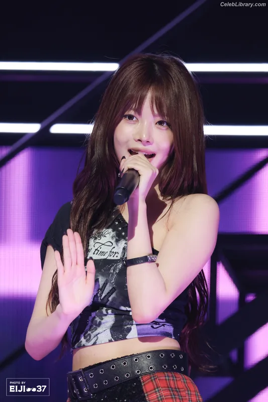 Hong Eunchae 홍은채 LESSERAFIM photo 10 of 992