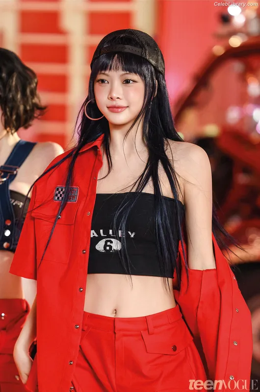Hong Eunchae 홍은채 LESSERAFIM photo 16 of 992