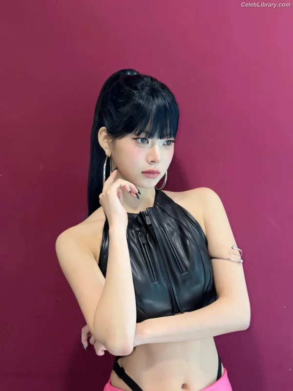Hong Eunchae 홍은채  LESSERAFIM photo 10 of 992