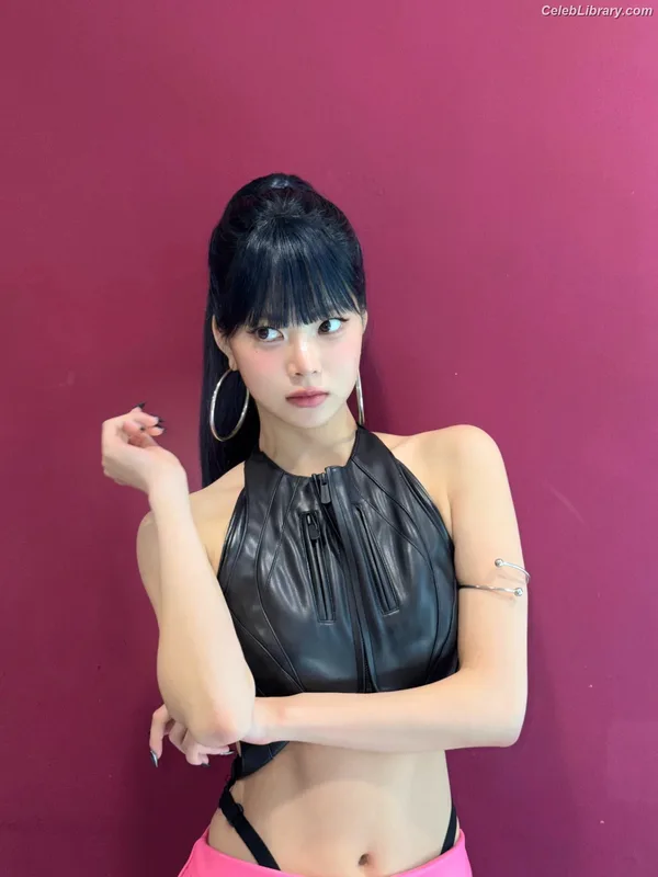 Hong Eunchae 홍은채  LESSERAFIM photo 11 of 992