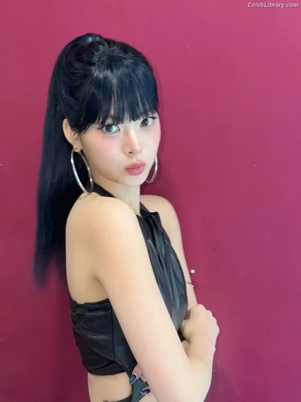 Hong Eunchae 홍은채  LESSERAFIM photo 14 of 992