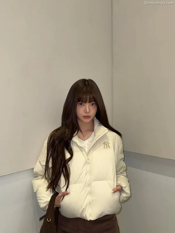 Hong Eunchae 홍은채  LESSERAFIM photo 4 of 992
