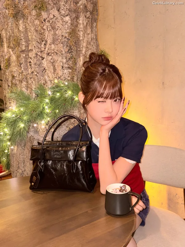 Hong Eunchae 홍은채  LESSERAFIM photo 19 of 992