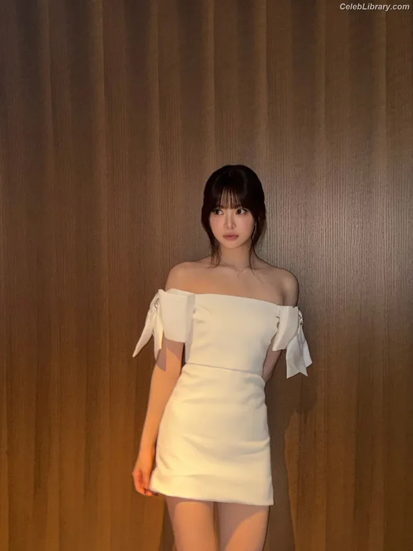 Hong Eunchae 홍은채  LESSERAFIM photo 20 of 992
