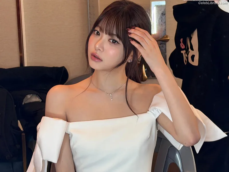 Hong Eunchae 홍은채  LESSERAFIM photo 5 of 992