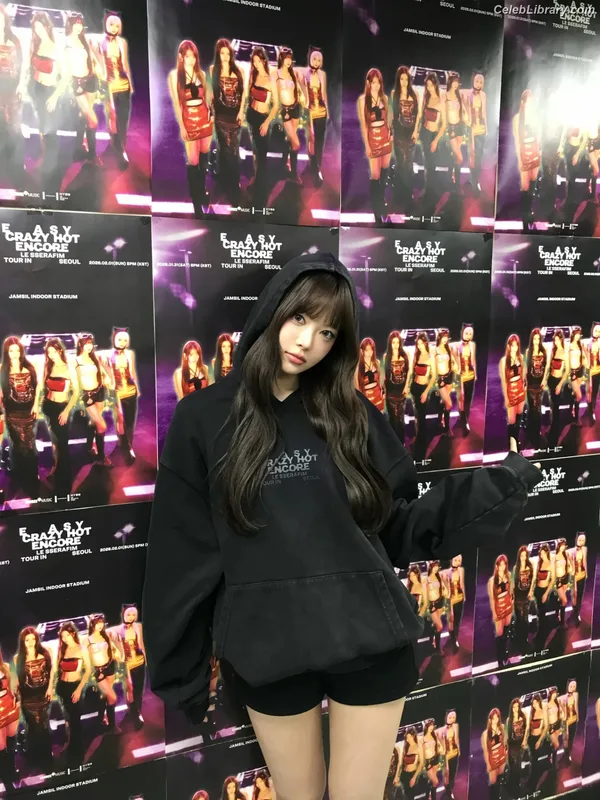 Hong Eunchae 홍은채  LESSERAFIM photo 9 of 992