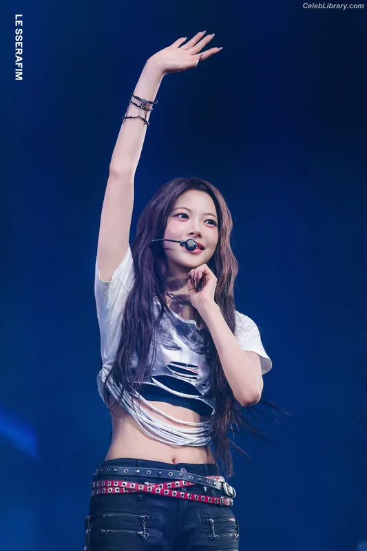 Hong Eunchae 홍은채  LESSERAFIM photo 16 of 992