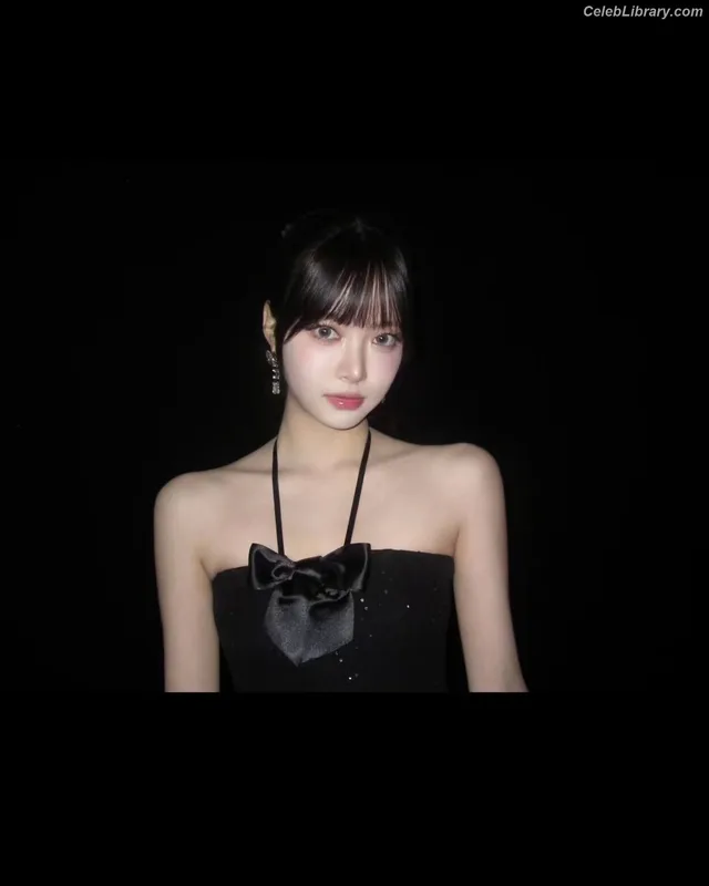 Hong Eunchae 홍은채  LESSERAFIM photo 20 of 992