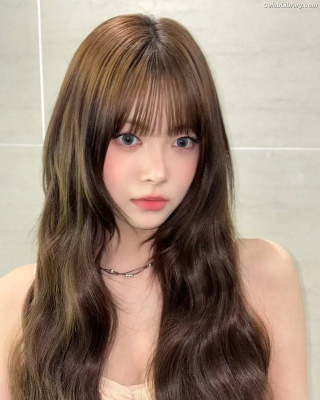 Hong Eunchae 홍은채  LESSERAFIM photo 14 of 992