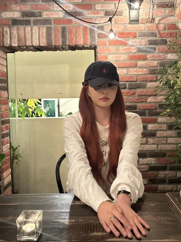 Hong Eunchae 홍은채  LESSERAFIM photo 18 of 992