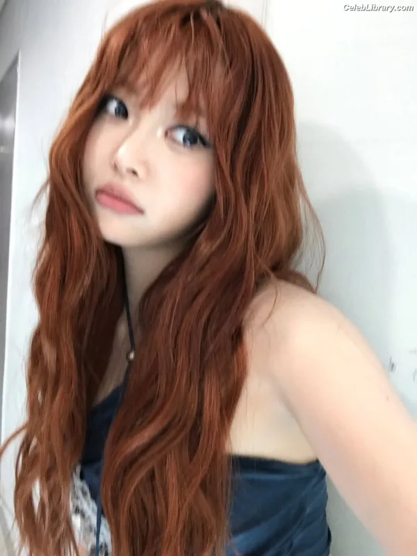Hong Eunchae 홍은채  LESSERAFIM photo 3 of 992
