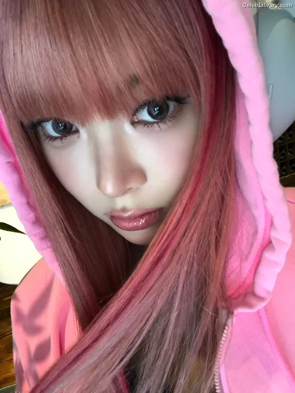 Hong Eunchae 홍은채  LESSERAFIM photo 12 of 992