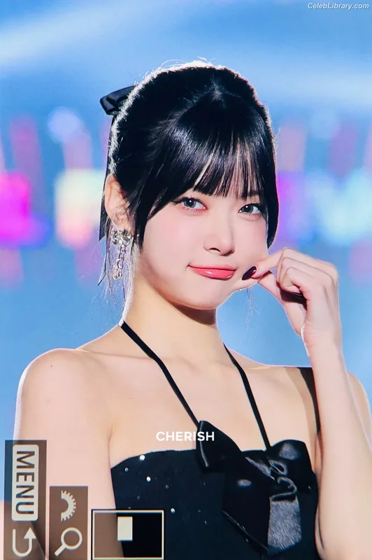 Hong Eunchae 홍은채  LESSERAFIM photo 21 of 992