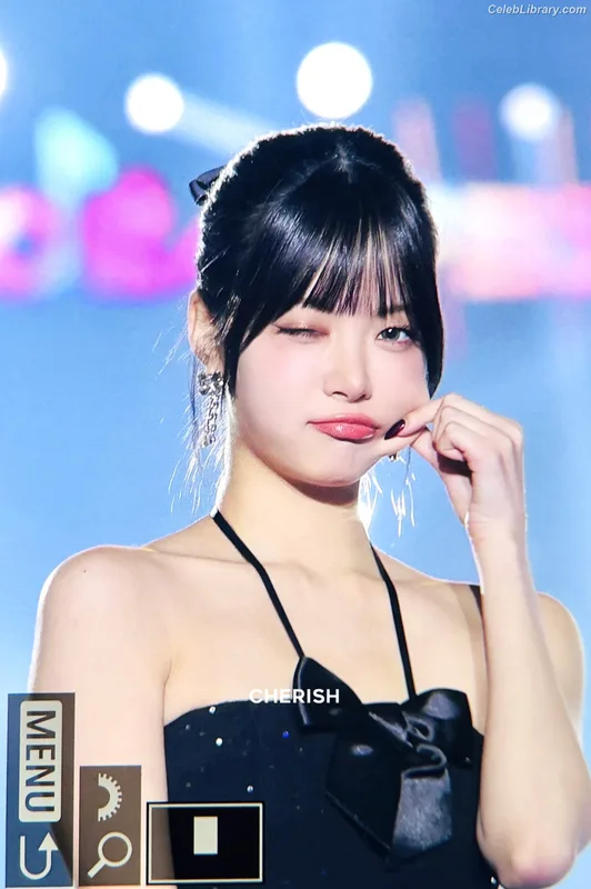 Hong Eunchae 홍은채  LESSERAFIM photo 22 of 992