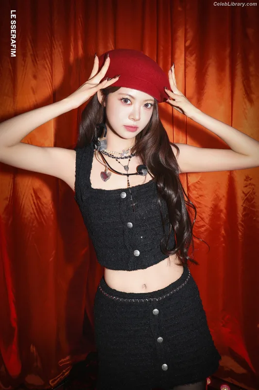 Hong Eunchae 홍은채  LESSERAFIM photo 4 of 992