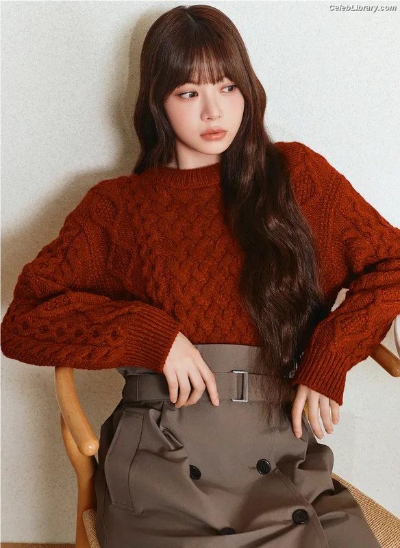 Hong Eunchae 홍은채  LESSERAFIM photo 16 of 992
