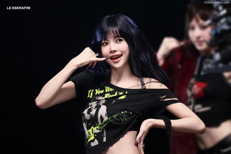 Hong Eunchae 홍은채  LESSERAFIM photo 3 of 992