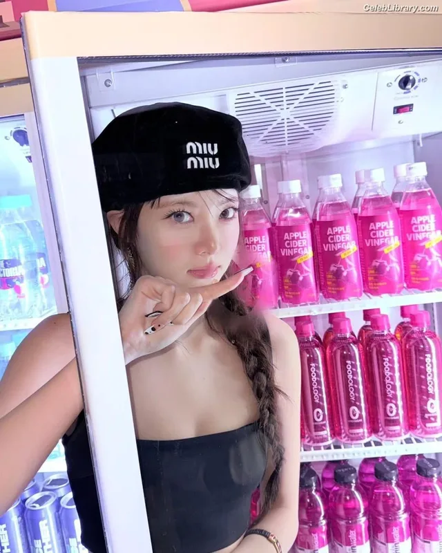 Hong Eunchae 홍은채  LESSERAFIM photo 7 of 992