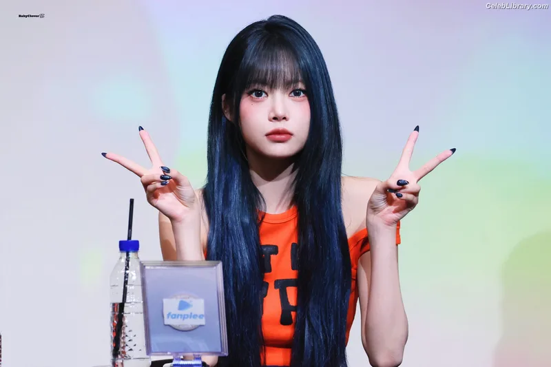 Hong Eunchae 홍은채  LESSERAFIM photo 10 of 992