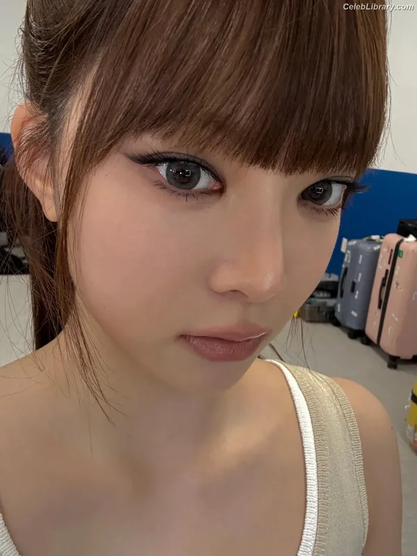 Hong Eunchae 홍은채  LESSERAFIM photo 7 of 992