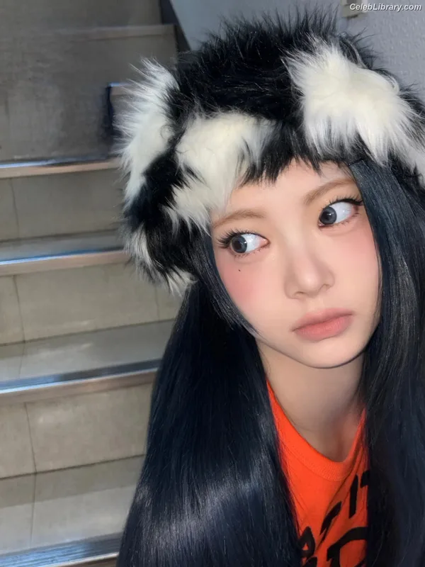 Hong Eunchae 홍은채  LESSERAFIM photo 4 of 992