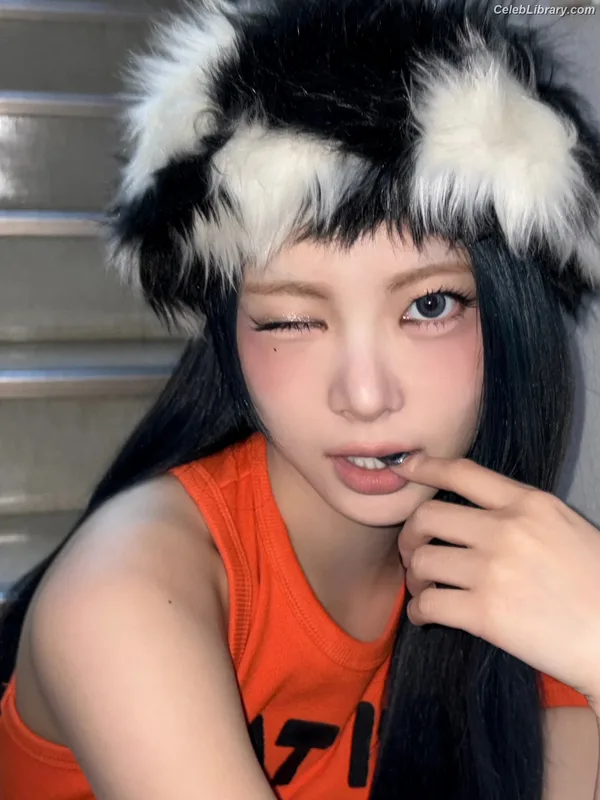 Hong Eunchae 홍은채  LESSERAFIM photo 6 of 992