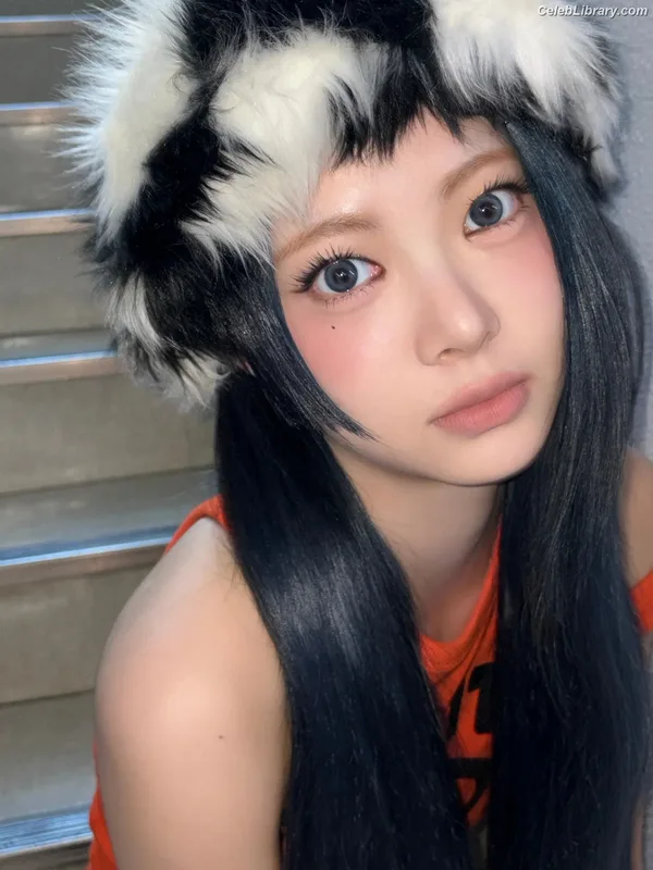 Hong Eunchae 홍은채  LESSERAFIM photo 15 of 992