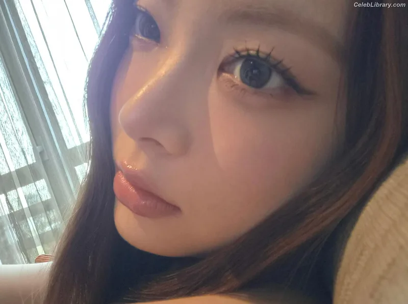 Hong Eunchae 홍은채  LESSERAFIM photo 23 of 992