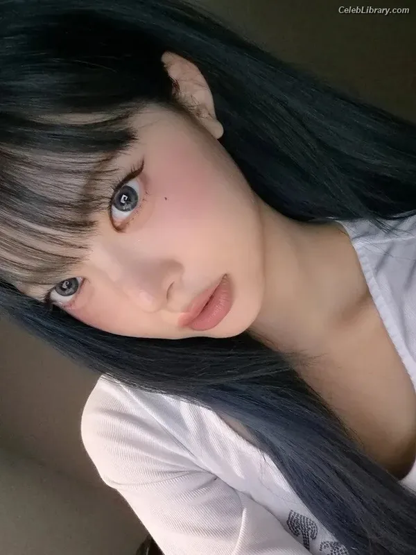Hong Eunchae 홍은채  LESSERAFIM photo 4 of 992