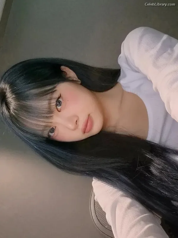 Hong Eunchae 홍은채  LESSERAFIM photo 7 of 992