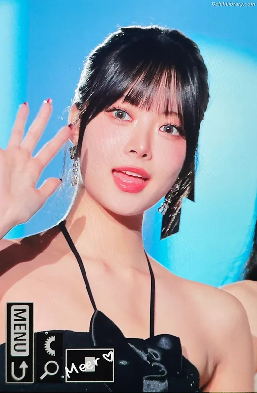 Hong Eunchae 홍은채 LESSERAFIM photo 22 of 992